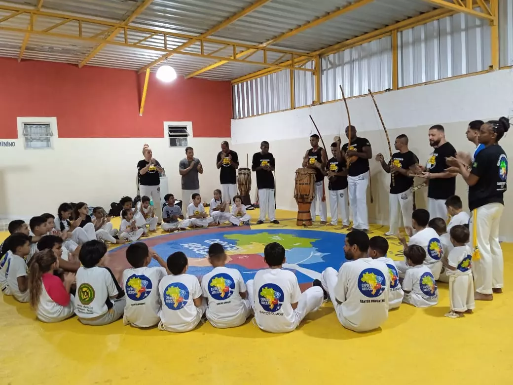 Centro Cultural de Capoeira Guerreiros da Liberdade realiza primeira aula em novo espaço